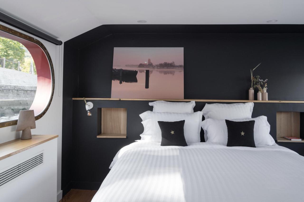 Готель La Peniche - Bed And Bicycle - Tournon Екстер'єр фото